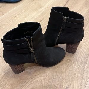 Cole Haan 7M boots